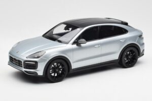 Porsche Cayenne E3 S Coupe Dolo Sudrabs Norev 1:18 WAP0213220K Metāls