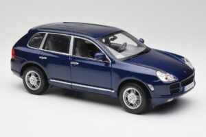 Porsche Cayenne S 9PA Dark Sea Zils Metāliski Maisto 1:18 31635 Metāls — attēls 6 no 8