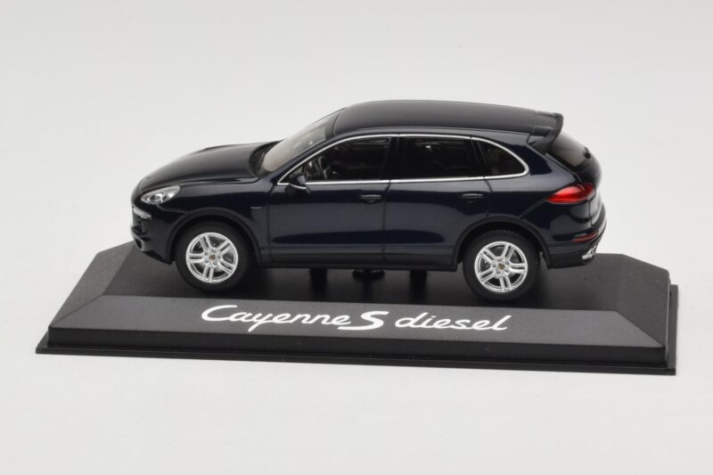 Porsche Cayenne 958 S Diesel Blue Metallic Minichamps 1:43 WAP0200080E Metāls