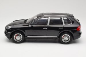 Porsche Cayenne Turbo 957 Melns Norev 1:18 WAP02112317 Metāls — attēls 4 no 8