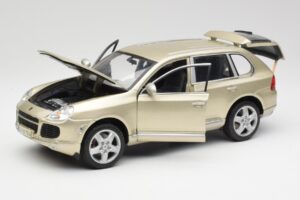 Porsche Cayenne Turbo 955 Bēšs Maisto 1:18 WAP02100113 Metāls — attēls 2 no 8