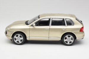 Porsche Cayenne Turbo 955 Bēšs Maisto 1:18 WAP02100113 Metāls — attēls 4 no 8