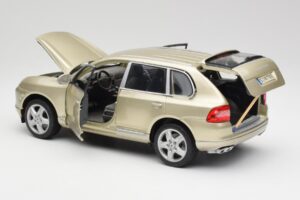 Porsche Cayenne Turbo 955 Bēšs Maisto 1:18 WAP02100113 Metāls — attēls 5 no 8