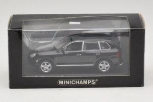 Porsche Cayenne 955 Turbo Black Metallic Minichamps 1:43 400061080 Metāls — attēls 5 no 5
