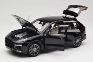 Porsche Cayenne Turbo S 958 Black Metallic Minichamps 1:18 110064000 Metāls — attēls 2 no 8