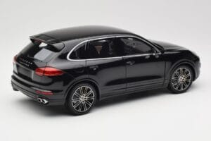 Porsche Cayenne Turbo S 958 Black Metallic Minichamps 1:18 110064000 Metāls — attēls 3 no 8