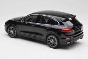 Porsche Cayenne Turbo S 958 Black Metallic Minichamps 1:18 110064000 Metāls — attēls 7 no 8