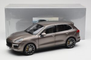 Porsche Cayenne E2 Turbo S Umbra Metaliks Minichamps 1:18 WAP0213020F Metāls — attēls 8 no 8
