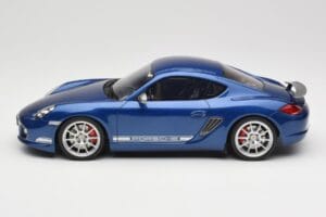 Porsche Cayman R 987.2 Aqua Blue Metallic GT Spirit 1:18 GT901 Sveķi — attēls 3 no 6