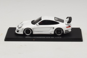 Porsche Gemballa Avalanche GTR 650 Evo 997 Balts Spark 1:43 S0719 Sveķi