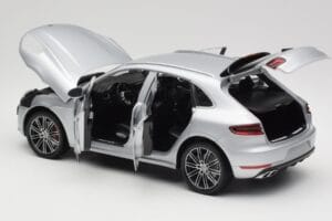 Porsche Macan Turbo 95B Sudrabs Minichamps 1:18 110062504 Metāls — attēls 7 no 8