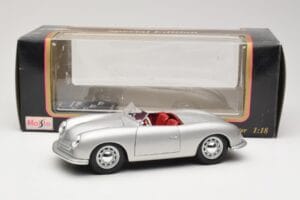 Porsche No. 1 Typ 356 Roadster Sudrabs Maisto 1:18 50324 Metāls — attēls 8 no 8