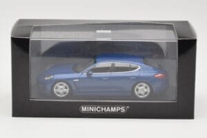 Porsche Panamera 970 4S Blue Metallic Minichamps 1:43 WAP0200419 Metāls — attēls 3 no 3