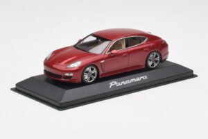 Porsche Panamera 970 Sarkans Minichamps 1:43 WAP02000119 Metāls — attēls 2 no 4
