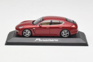 Porsche Panamera 970 Sarkans Minichamps 1:43 WAP02000119 Metāls