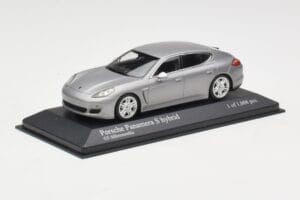 Porsche Panamera 970 S Hybrid Sudrabs Minichamps 1:43 400068250 Metāls — attēls 2 no 4