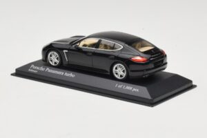 Porsche Panamera 970 Turbo Melns Metallic Minichamps 1:43 400068271 Metāls — attēls 3 no 4