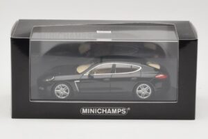 Porsche Panamera 970 Turbo Melns Metallic Minichamps 1:43 400068271 Metāls — attēls 4 no 4