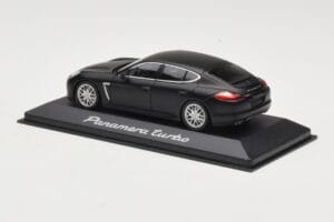 Porsche Panamera 970 Turbo Matt Black Minichamps 1:43 WAP0200270C Metāls — attēls 3 no 4