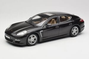 Porsche Panamera Turbo 970 Melns Maisto 1:18 36197 Metāls