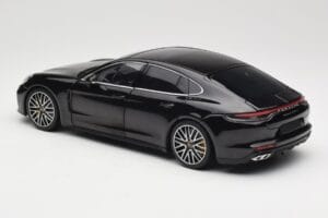 Porsche Panamera 971 Turbo S Melns Metallic Minichamps 1:18 113061076 Metāls — attēls 7 no 8