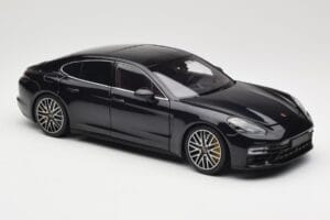 Porsche Panamera 971 Turbo S Zils Metallic Minichamps 1:18 113061075 Metāls — attēls 6 no 8