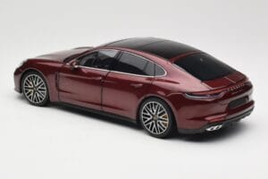Porsche Panamera 971 Turbo S Sarkans Metallic Minichamps 1:18 113061077 Metāls — attēls 7 no 8