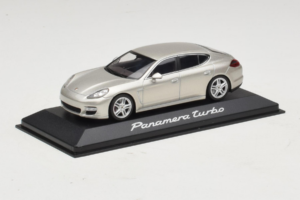 Porsche Panamera 970 Turbo Sudrabs Minichamps 1:43 WAP02000519 Metāls — attēls 2 no 5