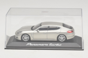 Porsche Panamera 970 Turbo Sudrabs Minichamps 1:43 WAP02000519 Metāls — attēls 4 no 5