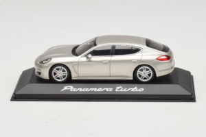 Porsche Panamera 970 Turbo Sudrabs Minichamps 1:43 WAP02000519 Metāls