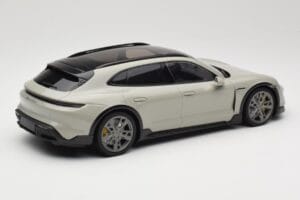 Porsche Taycan Cross Turismo Turbo S Chalk Grey Minichamps 1:18 155069302 Metāls — attēls 2 no 6