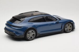 Porsche Taycan J1 Turbo S Cross Turismo Zils Minichamps 1:18 155069301 Metāls — attēls 2 no 6