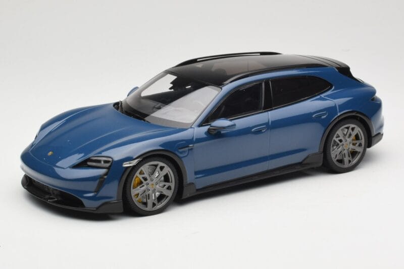 Porsche Taycan J1 Turbo S Cross Turismo Zils Minichamps 1:18 155069301 Metāls