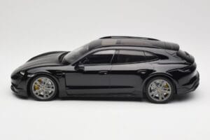Porsche Taycan J1 Turbo S Cross Turismo Melns Minichamps 1:18 155069300 Metāls — attēls 3 no 6