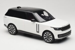 Land Rover Range Rover L460 P530 Autobiography Fuji White GT Spirit 1:18 GT533 Sveķi — attēls 4 no 6