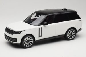 Land Rover Range Rover L460 P530 Autobiography Fuji White GT Spirit 1:18 GT533 Sveķi