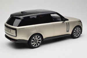 Range Rover L460 P530 Autobiography Sunset Gold GT Spirit 1:12 GT542 Sveķi — attēls 2 no 6