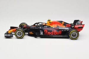 Red Bull Racing RB16 #23 A. Albon 4th Place Styrian GP 2020 Minichamps 1:18 110200223 Metāls — attēls 3 no 6