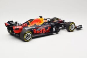 Red Bull Racing RB16 #33 M. Verstappen 3rd Place Styrian GP 2020 Minichamps 1:18 110200233 Metāls — attēls 2 no 6