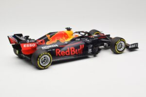 Red Bull Racing RB16 #33 M. Verstappen Winner 70th Anniversary GP 2020 Minichamps 1:18 110200533 Metāls — attēls 2 no 6