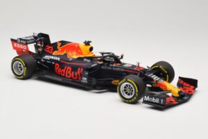 Red Bull Racing RB16 #33 M. Verstappen Winner 70th Anniversary GP 2020 Minichamps 1:18 110200533 Metāls — attēls 4 no 6