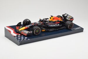 Red Bull Racing RB18 #1 M. Verstappen Winner Austin GP 2022 Minichamps 1:18 113222901 Metāls — attēls 2 no 6