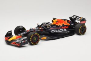 Red Bull Racing RB18 #1 M. Verstappen Winner Miami GP 2022 Minichamps 1:18 110220501 Metāls