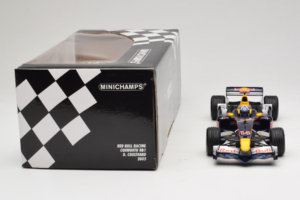 Red Bull RB1 Cosworth #14 D. Coulthard Red Bull Racing Showcar 2005 Minichamps 1:18 100050084 Metāls — attēls 7 no 7