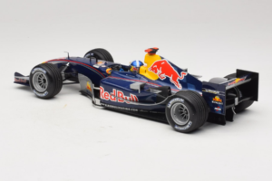 Red Bull RB1 Cosworth #14 D. Coulthard Red Bull Racing Showcar 2005 Minichamps 1:18 100050014 Metāls — attēls 5 no 6