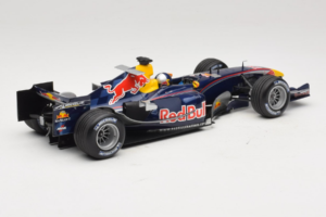 Red Bull RB1 Cosworth #15 C. Klien Red Bull Racing Showcar 2005 Minichamps 1:18 100050085 Metāls — attēls 2 no 7