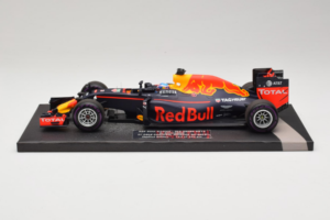 Red Bull RB12 Tag Heuer #3 D. Ricciardo Red Bull Racing 1st Pole Monaco Grand Prix 2016 Minichamps 1:18 117160103 Sveķi