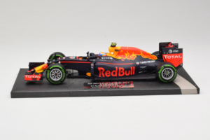 Red Bull RB12 Tag Heuer #33 M. Verstappen Red Bull Racing Showcar 2016 Minichamps 1:18 117161233 Sveķi
