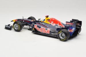 Red Bull RB7 Renault #1 S. Vettel Red Bull Racing World Champion 2011 Minichamps 1:18 110110001 Metāls — attēls 5 no 6