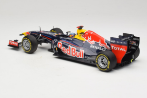 Red Bull RB8 Renault #1 S. Vettel Red Bull Racing Showcar 2012 Minichamps 1:18 110120071 Metāls — attēls 5 no 7